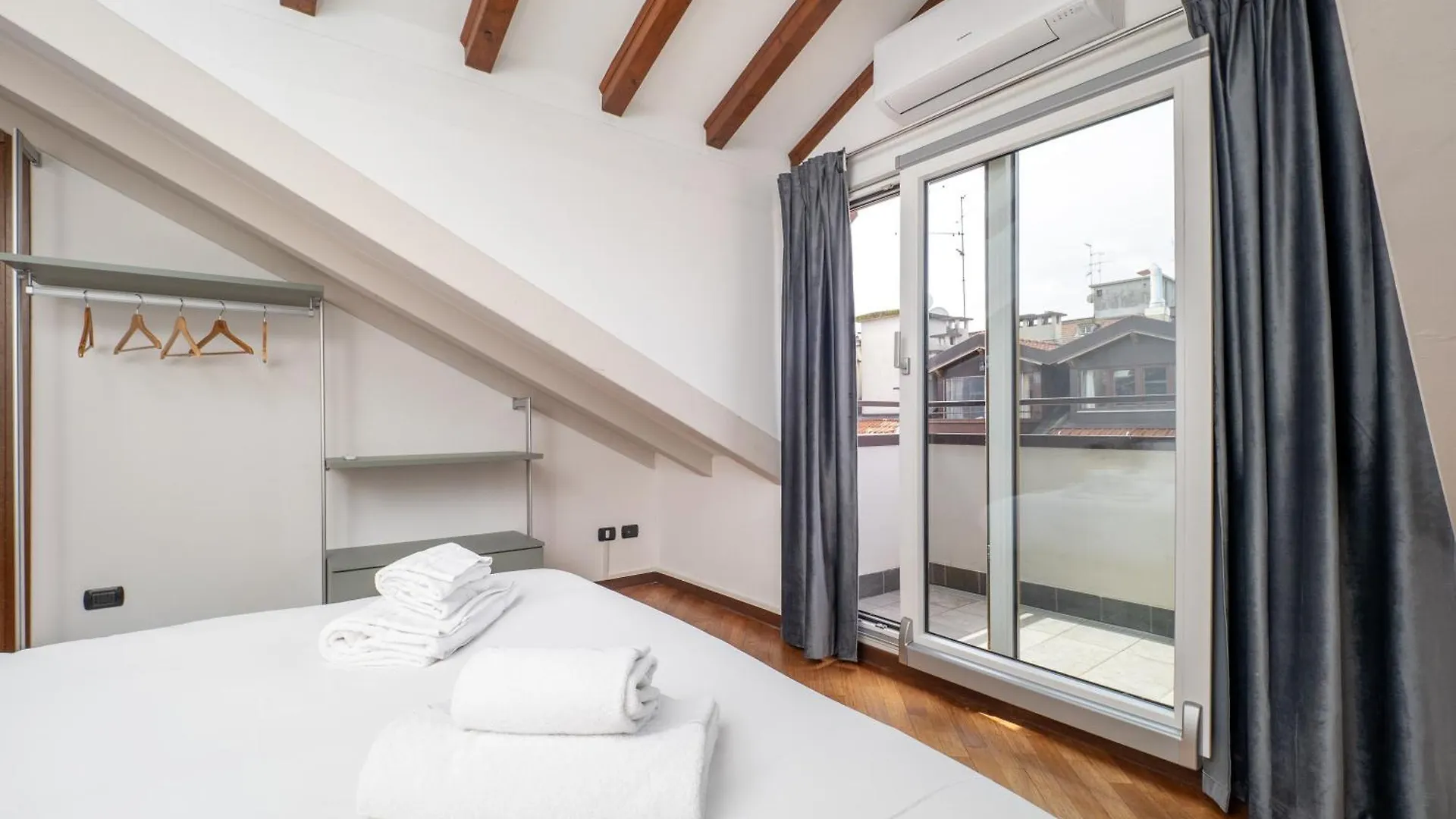 Appartamento Keys Of Italy - Umbria 50 Your Modern Hut Milano Italia