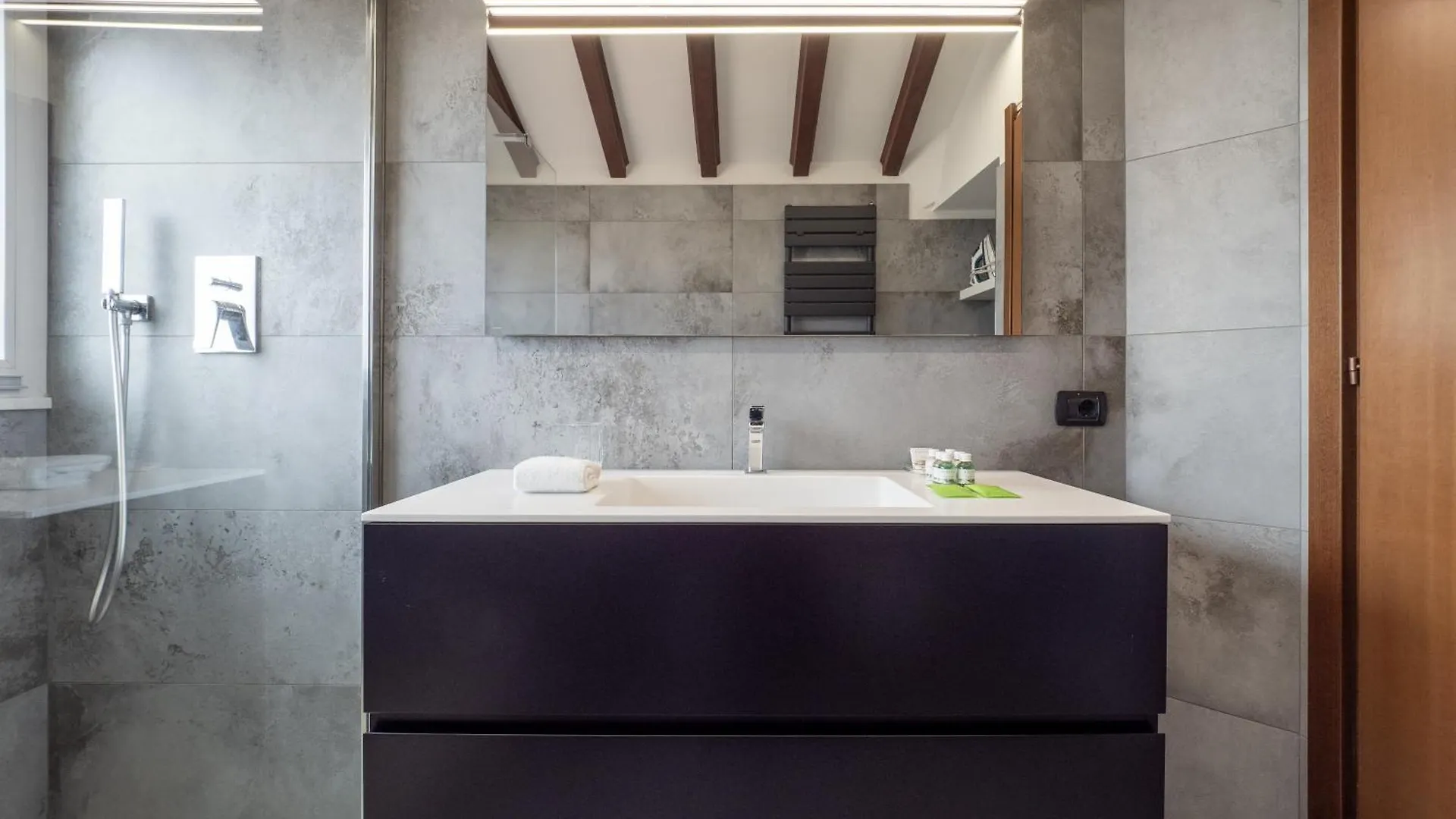 Appartamento Keys Of Italy - Umbria 50 Your Modern Hut Milano